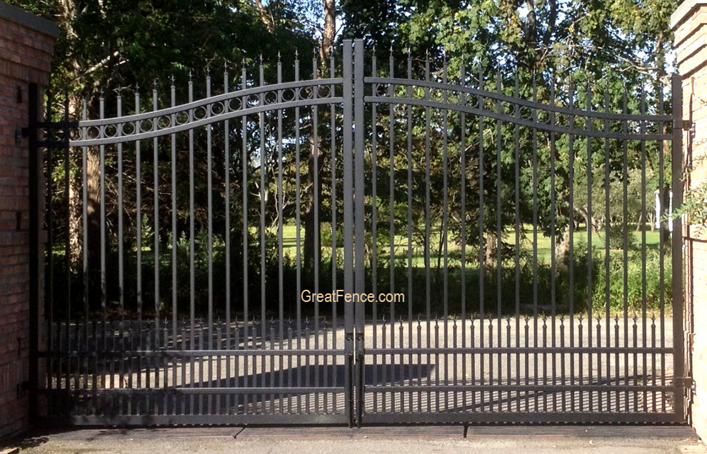 Bronze Industrial Estate Gate with Puppy Pickets and Finials