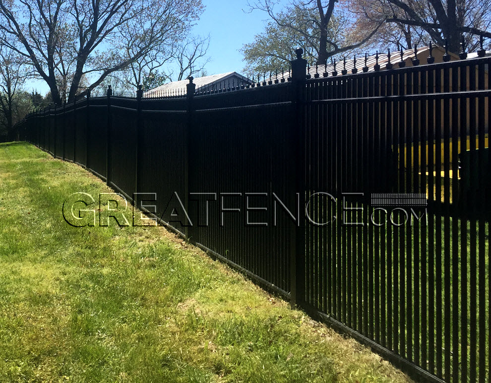 Commercial Aluminum Fence STYLE 8 with Tri Finials