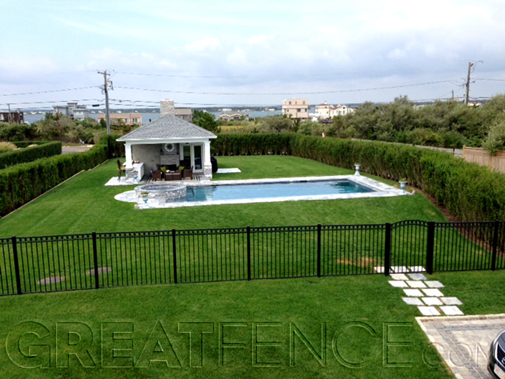 Residential Aluminum Pool Fence - STYLE 9