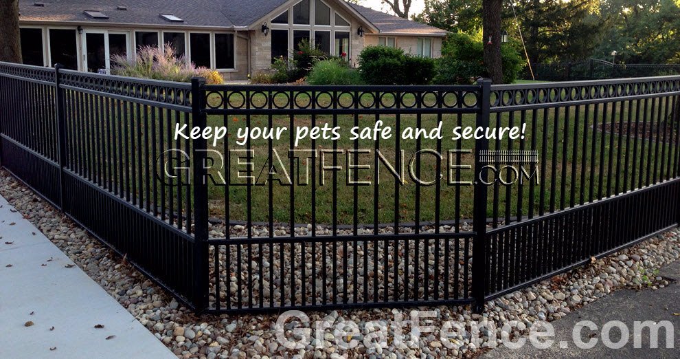 Aluminum Fence - STYLE 9 with rings and dog panel