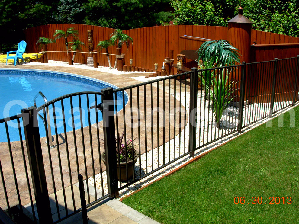 aluminum pool fence - STYLE 10 at 4 feet high