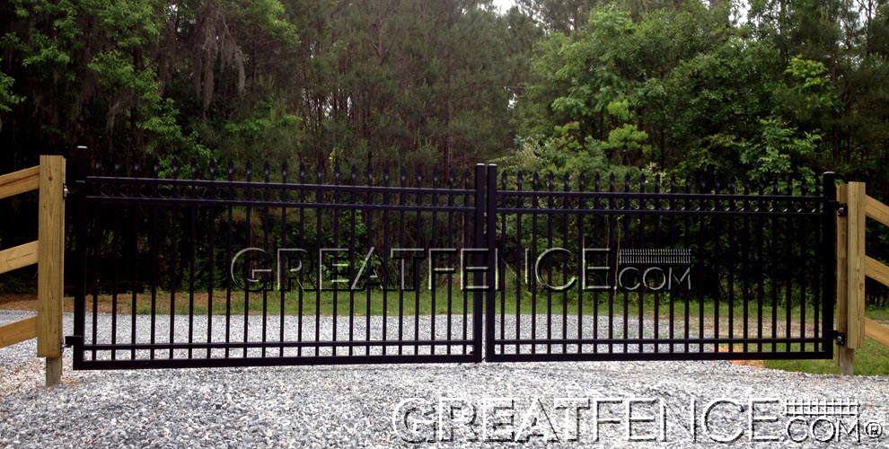 Commercial Aluminum Gate - STYLE 1 with U-Frame