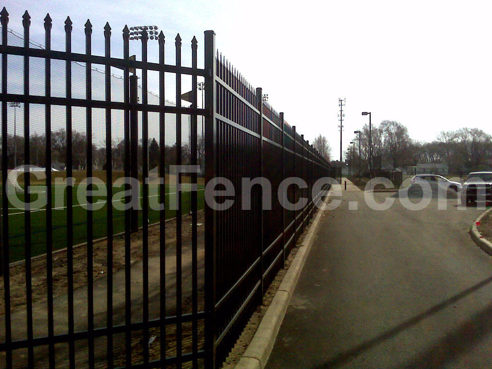 aluminum fence angles on a baseball field