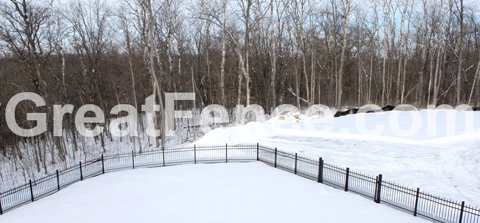 aluminum fence angles in snow